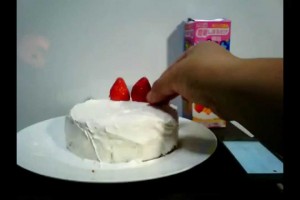 4分14秒で簡単イチゴケーキ　小学生にもできる簡単10分内油なしダイエット料理 Easy 10-minute no oil diet cuisine