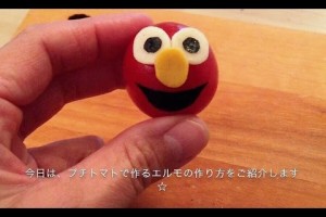 How to make "Elmo" using a cherry tomato!（kyaraben) プチトマトで簡単"エルモ"の作り方♪ (キャラ弁）