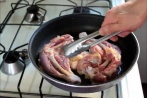 皮がパリパリなちゃんとした鶏肉の焼き方　その1