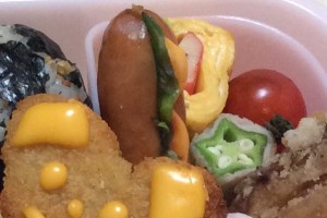 簡単可愛いお弁当のおかず（ウインナーホットドッグ）
